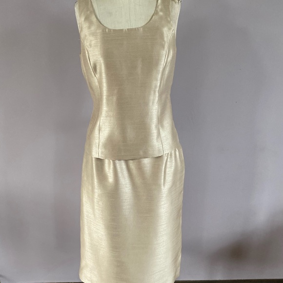 Kasper gold three piece skirt suit - Picture 5 of 11